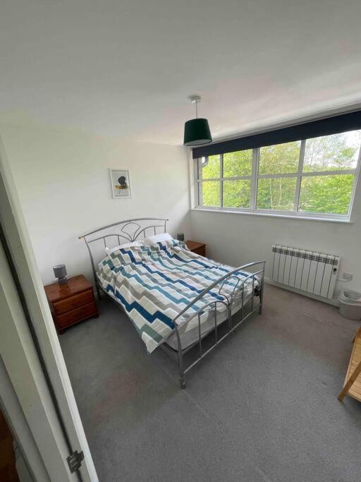 2 Bed City Centre Flat Bath Eksteriør bilde