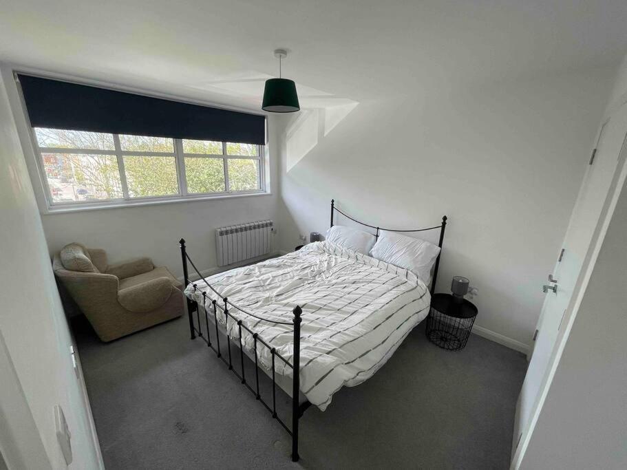 2 Bed City Centre Flat Bath Eksteriør bilde