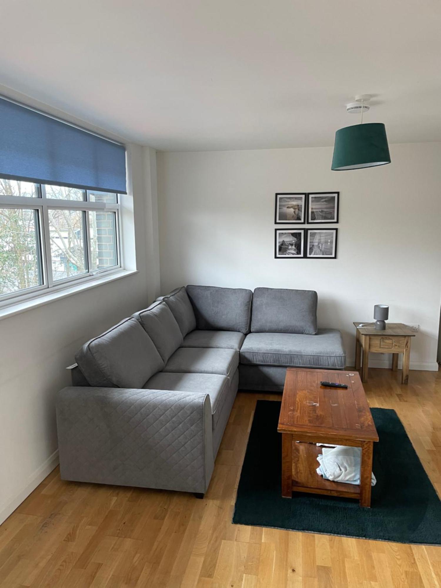 2 Bed City Centre Flat Bath Eksteriør bilde